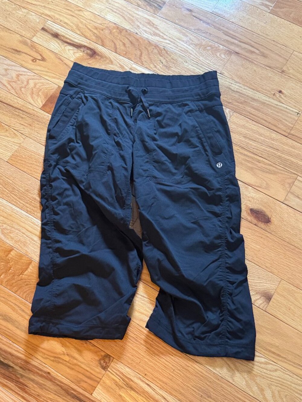 Lululemon Women’s Athletic Cropped Capri